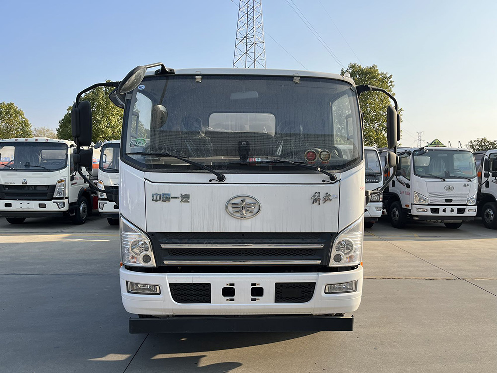 CL5120GYYC6型运油车9.7方