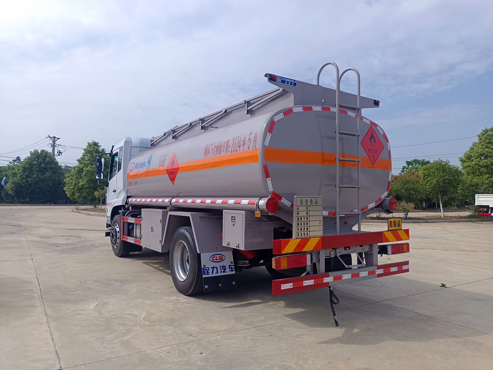 东风12方油罐车