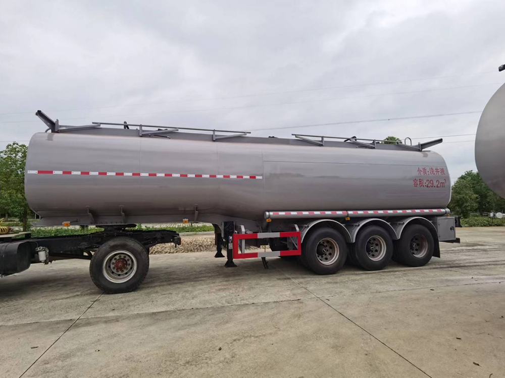 35方洗井液车
