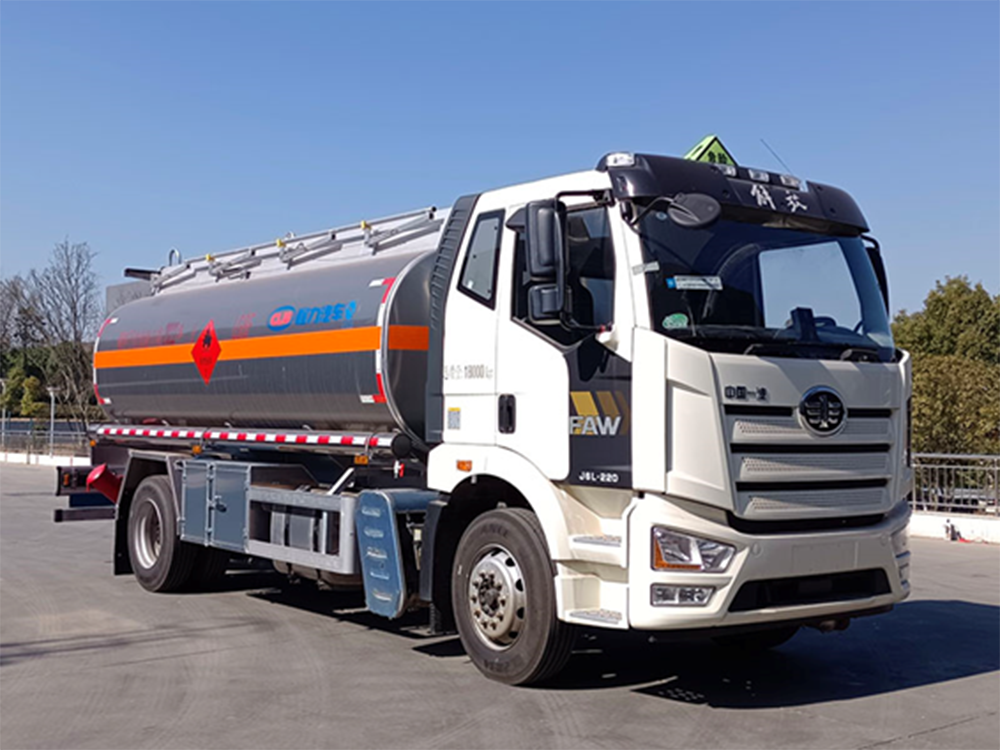 CL5181GYYLC6油罐车16方