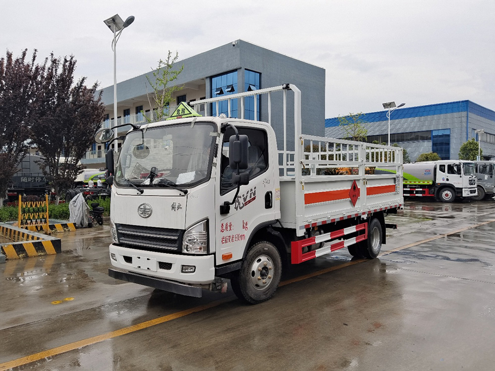 解放5吨气瓶运输车