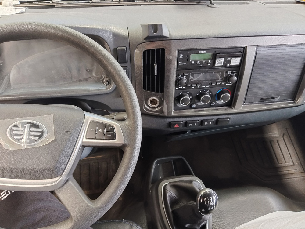 解放5吨气瓶运输车