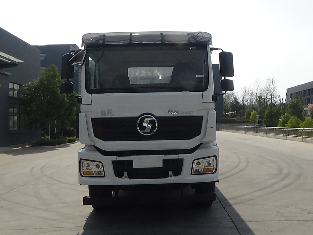 陕汽德龙液体运输车25方