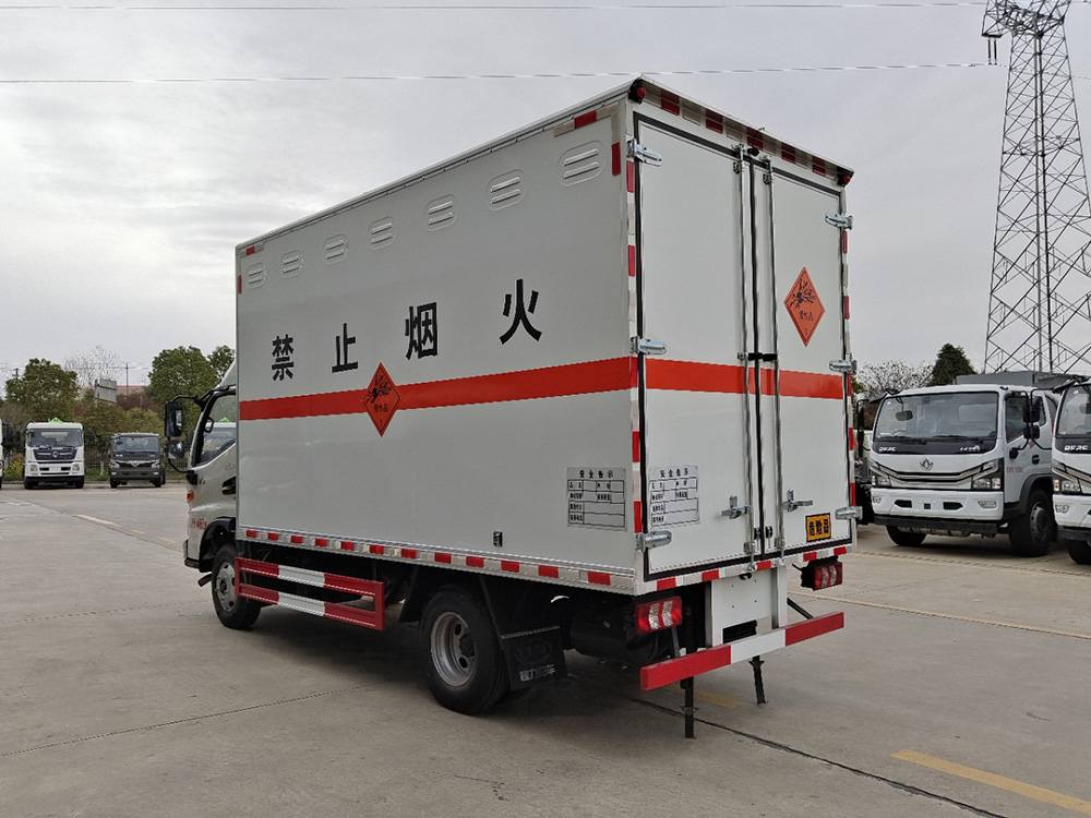 江淮易燃液体厢式运输车