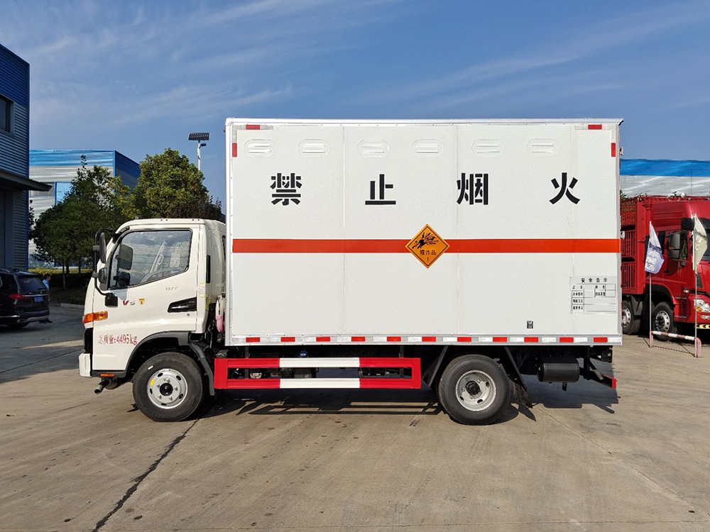 江淮易燃液体厢式运输车